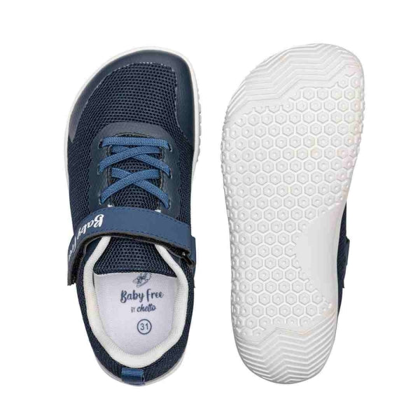 DEPORTIVA COLEGIAL BAREFOOT JUNIOR  CON CORDÓN ELÁSTICO Y VELCRO 50000 MESH AZUL MARINO - CHETTO