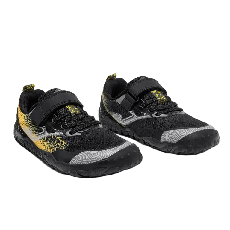DEPORTIVA BAREFOOT JUNIOR  VELCRO Y ELÁSTICO TUNDRA 2601 NEGRO - JOMA