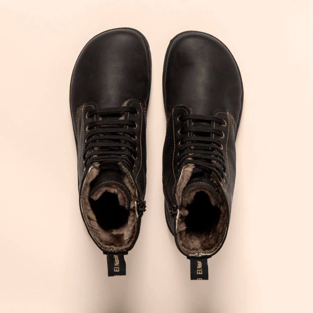 BOTA CON CORDONES BAREFOOT ADULTO N5264C ARIZONA NOMADA PIEL NEGRO CON FORRO DE PELO- EL NATURALISTA