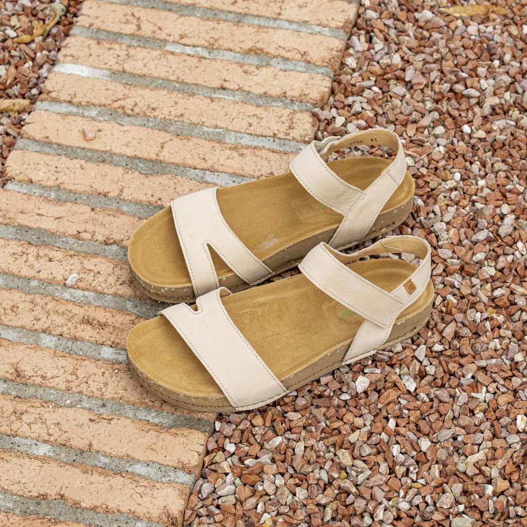SANDALIA DE TRANSICIÓN PARA ADULTO N5790 BALANCE NOBUCK BEIGE - EL NATURALISTA