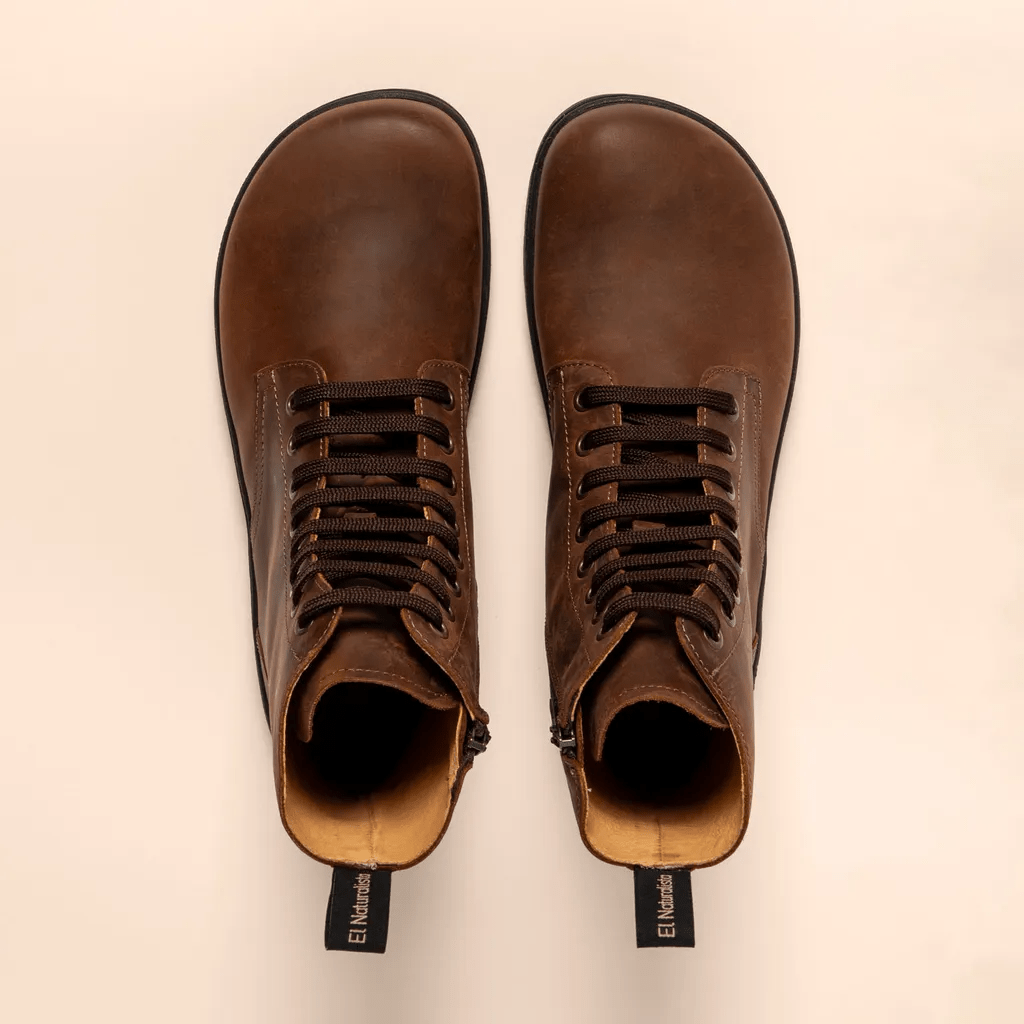 BOTA CON CORDONES BAREFOOT ADULTO N5264 ARIZONA MARRÓN NOMADA - EL NATURALISTA - GARÓS