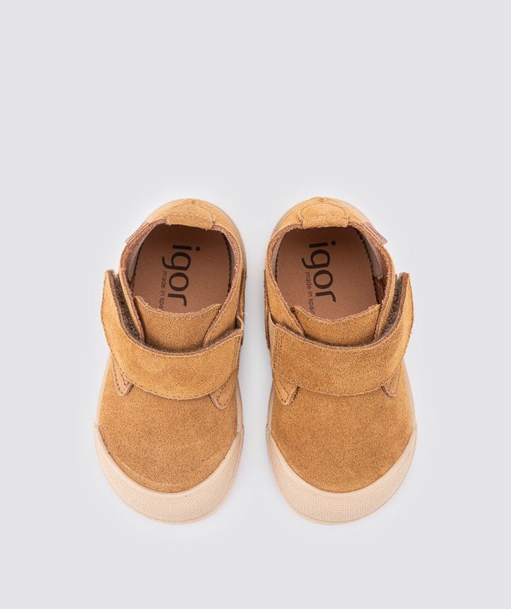 BOTÍN INFANTIL BAREFOOT SERRAJE IGOR TUI MARRÓN COGNAC - GARÓS