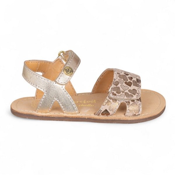 SANDALIA BAREFOOT INFANTIL CON VELCRO 1126020 PIEL DORADO CON CORAZONES - CHETTO - GARÓS