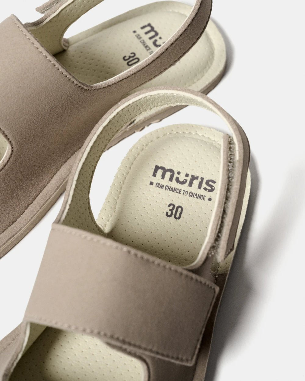 SANDALIA BAREFOOT RIO JUNIOR TAUPE GRIS - MURIS - GARÓS