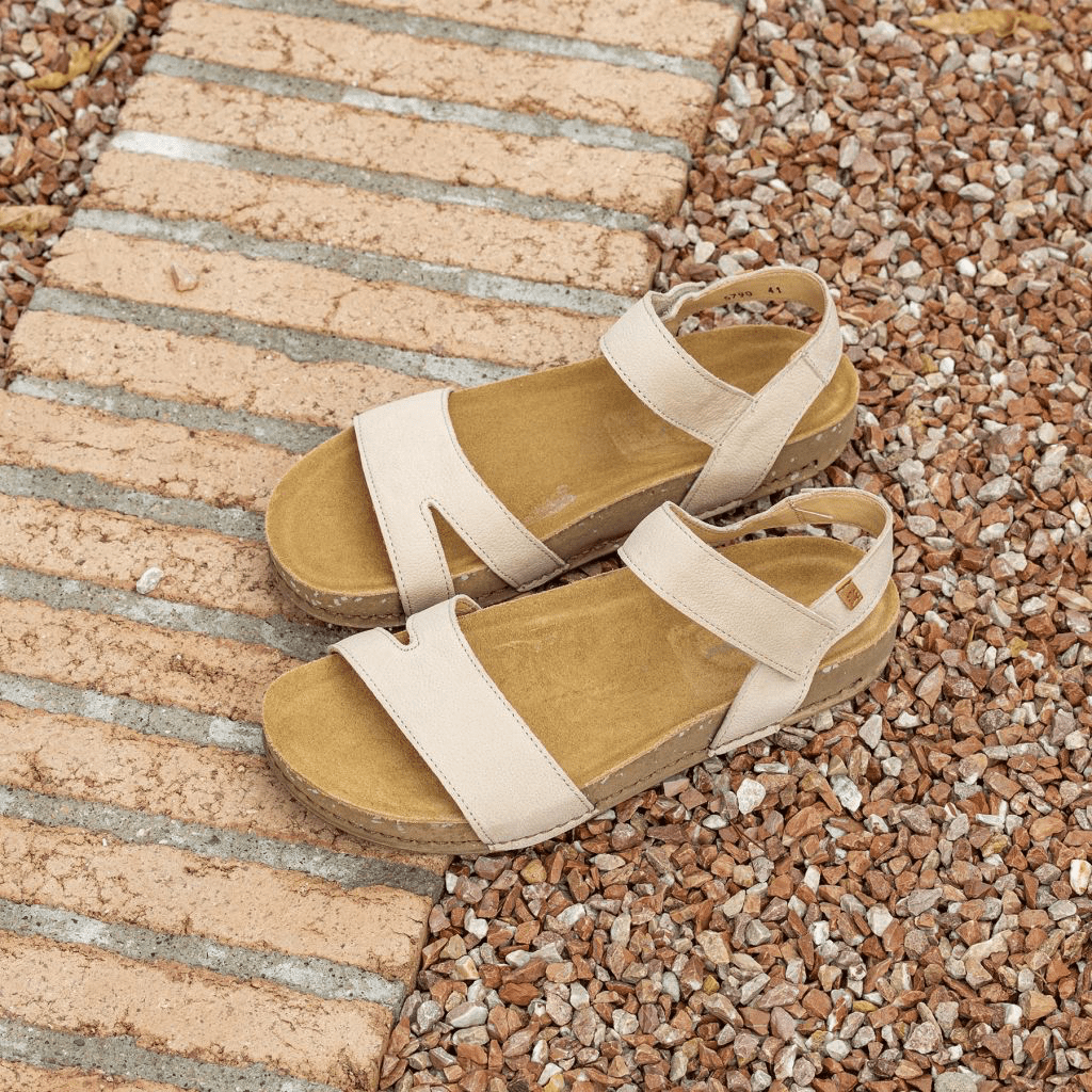 SANDALIA DE TRANSICIÓN PARA ADULTO N5790 BALANCE NOBUCK BEIGE - EL NATURALISTA - GARÓS