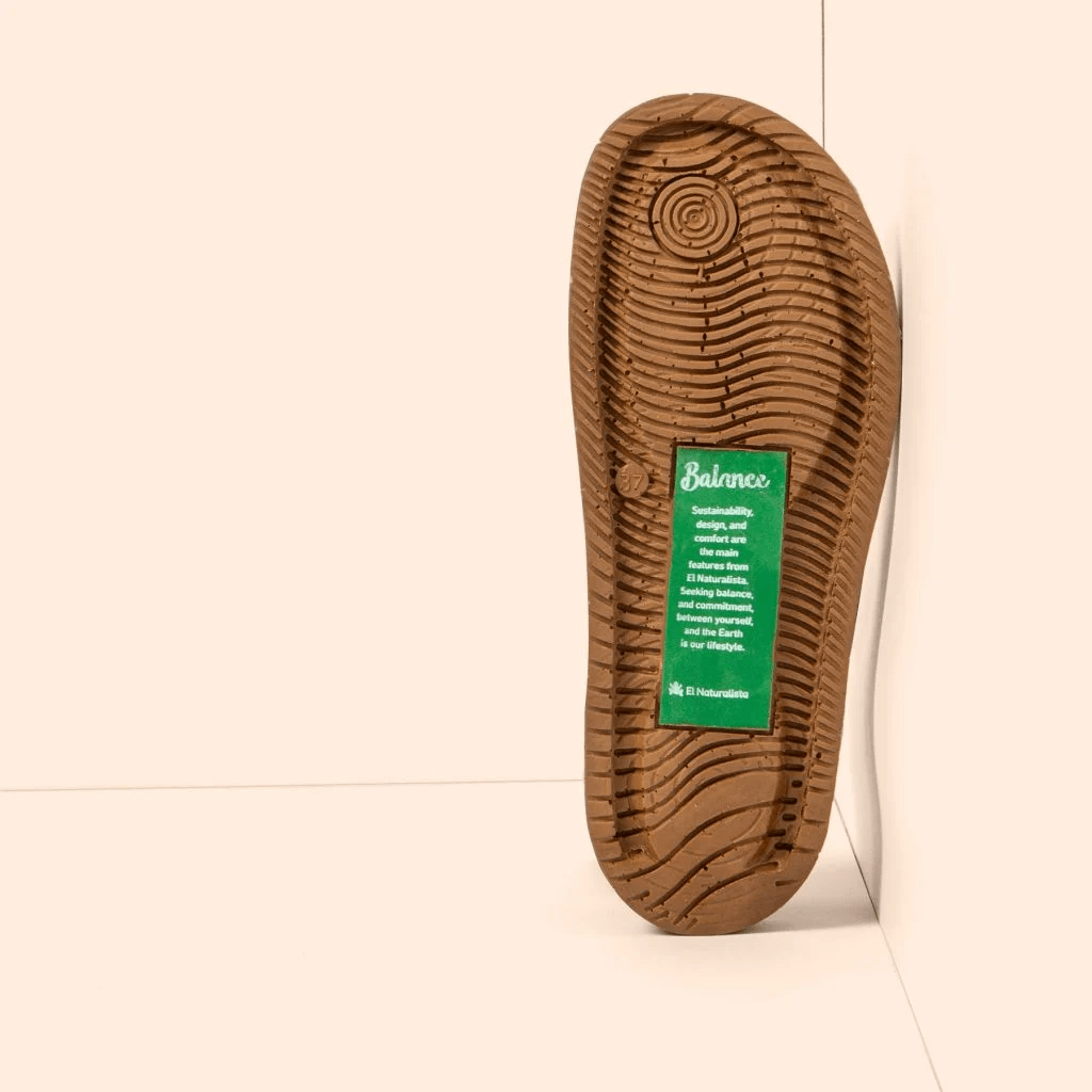 SANDALIA DE TRANSICIÓN PARA ADULTO N5790 BALANCE NOBUCK BEIGE - EL NATURALISTA - GARÓS