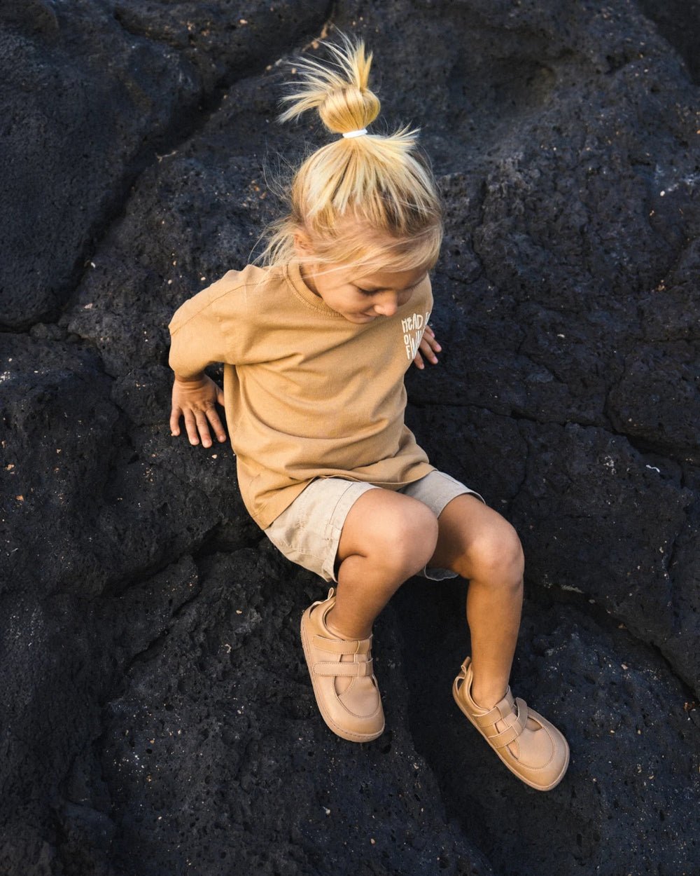 SANDALIA RESPETUOSA FIJI MINI MARRÓN - MURIS - GARÓS