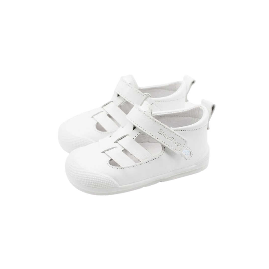 sandalia respetuosa infantil mar blanditos by crio’s blanca - garós