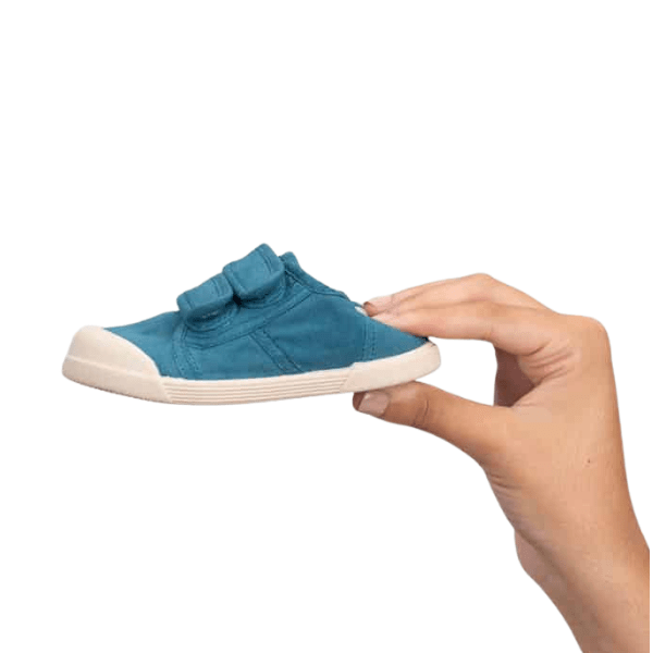 ZAPATILLA RESPETUOSA LONA VELCRO IGOR AZUL PETROLEO - GARÓS