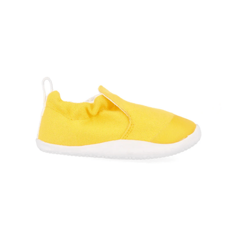 ZAPATILLA RESPETUOSA PRIMEROS PASOS BOBUX XPLORER SCAMP ORGANIC AMARILLO - GARÓS