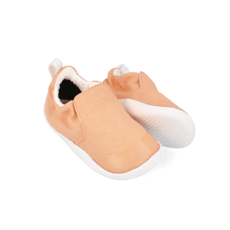 ZAPATILLA RESPETUOSA PRIMEROS PASOS BOBUX XPLORER SCAMP ORGANIC MELOCOTÓN - GARÓS